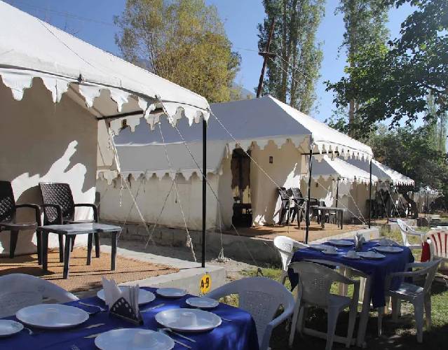 Royal Deluxe Camp
